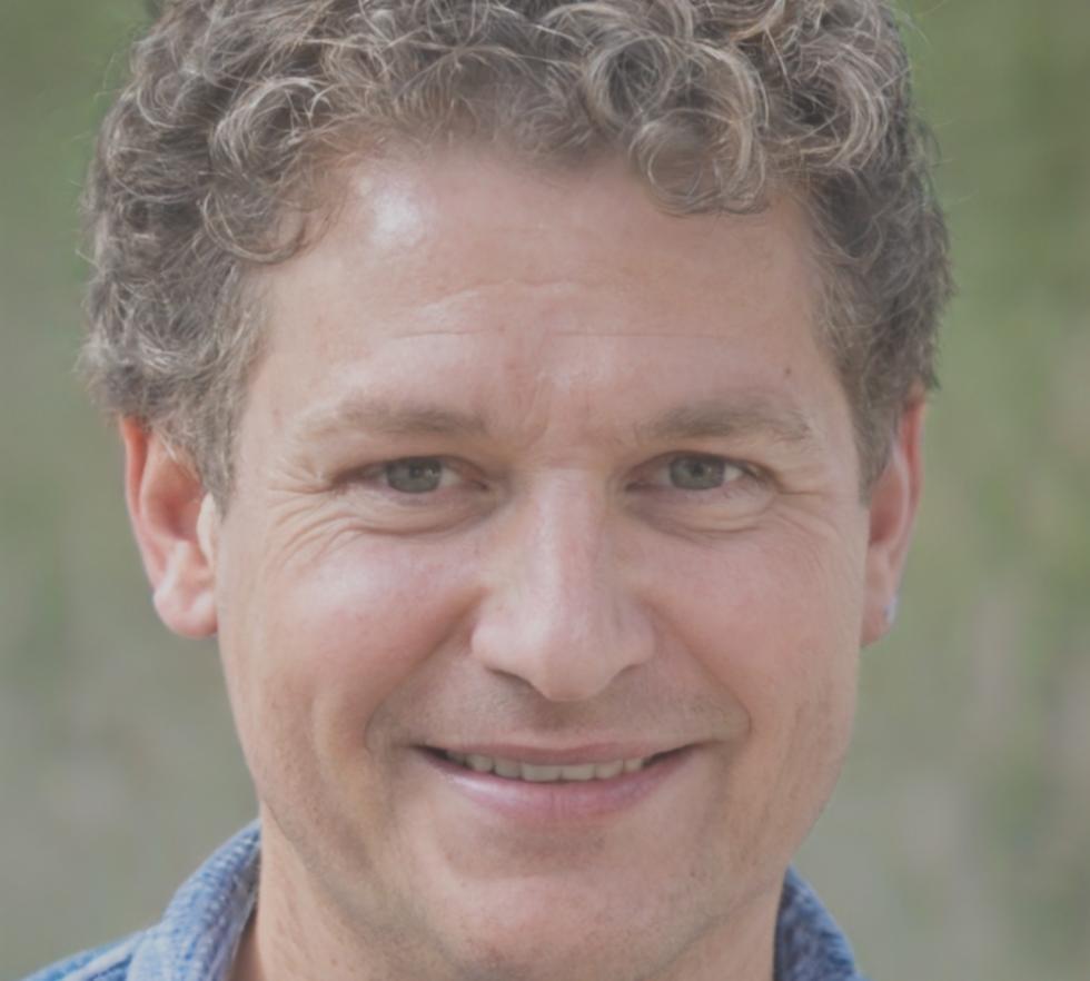 Frederik Asmussen, Experte für Schuldenberatung